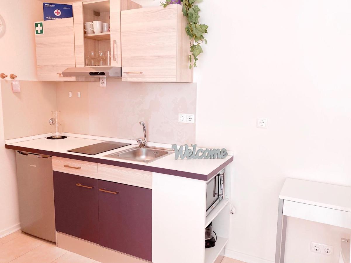 Apartments Makado Rovinj Bagian luar foto