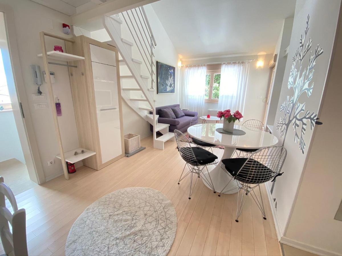 Apartments Makado Rovinj Bagian luar foto