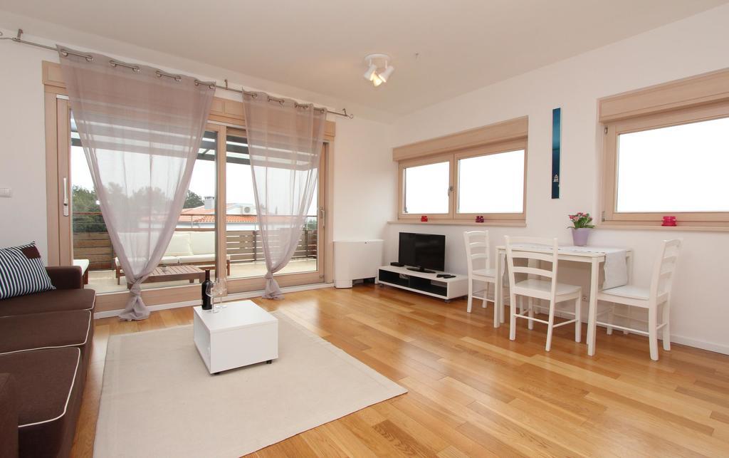 Apartments Makado Rovinj Bagian luar foto